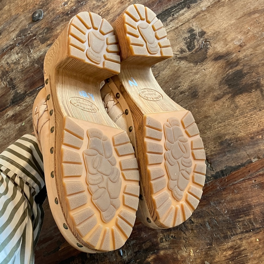 Kork-Ease Tan Braided Leather Clog Mules - Picture 5 of 8